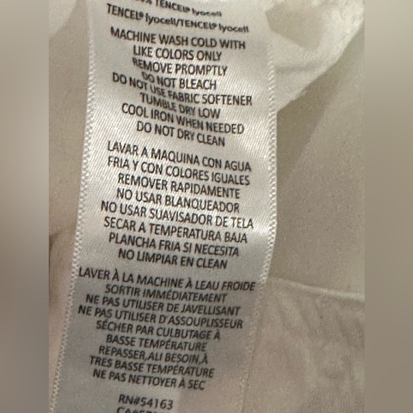 Calvin Klein Jeans White Button Down Shirt size Small - Picture 8 of 8